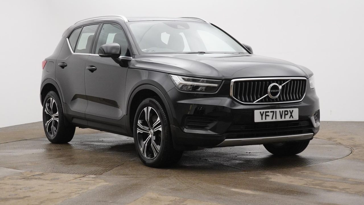 Main listing image - Volvo XC40 Recharge