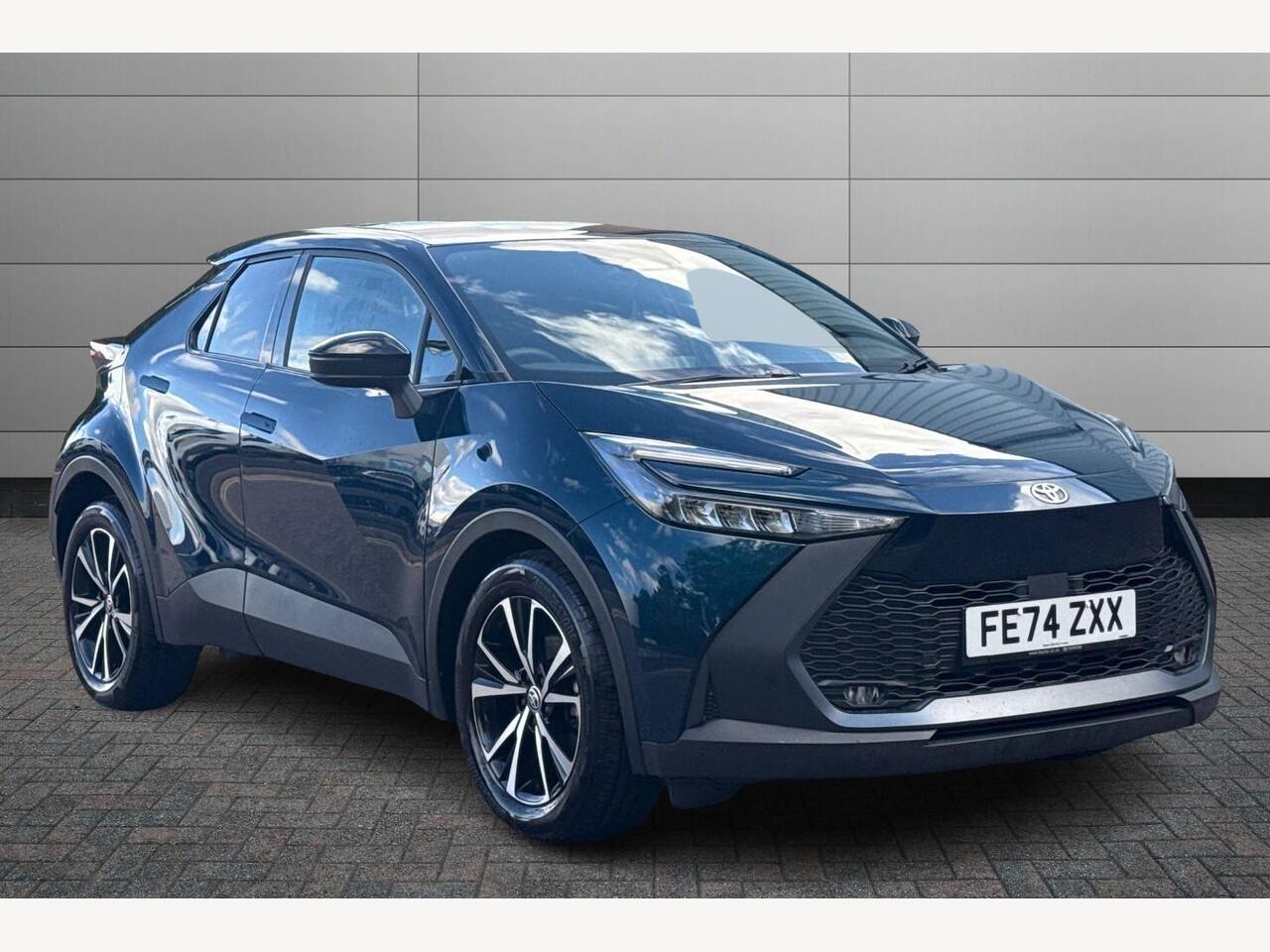 Main listing image - Toyota C-HR