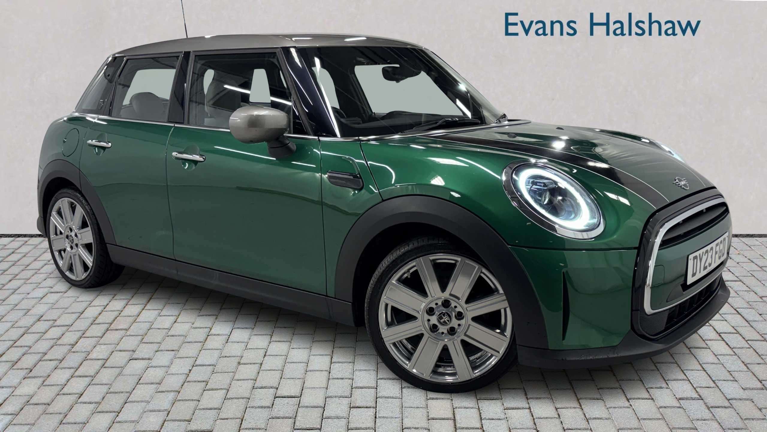 Main listing image - MINI Hatchback 5dr
