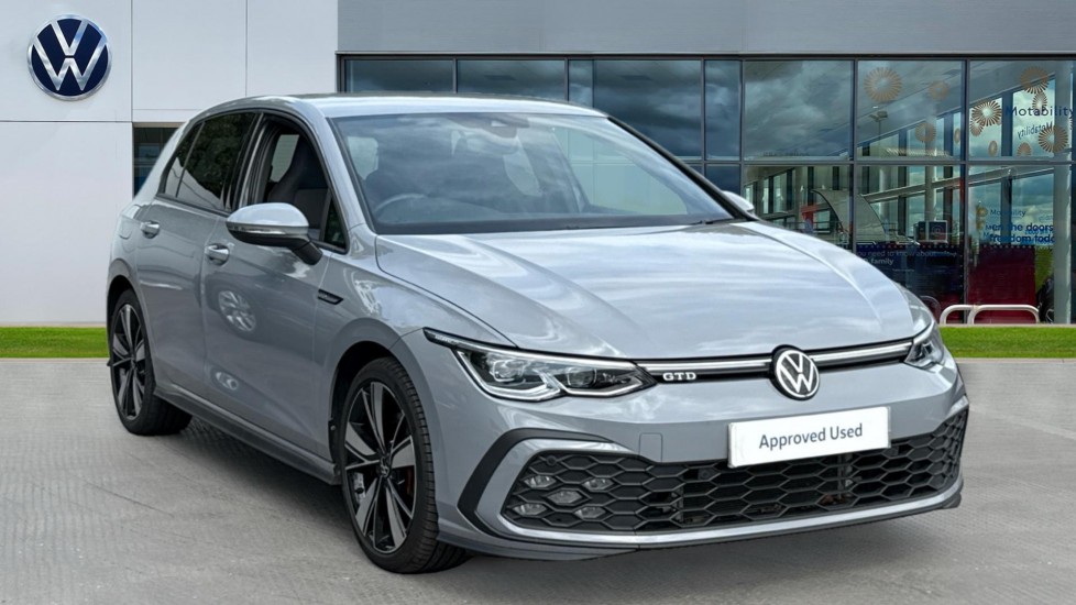Main listing image - Volkswagen Golf