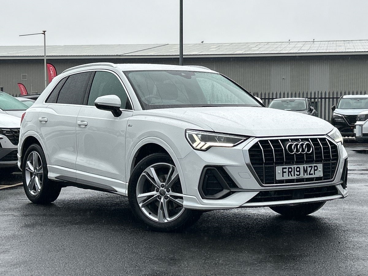 Main listing image - Audi Q3