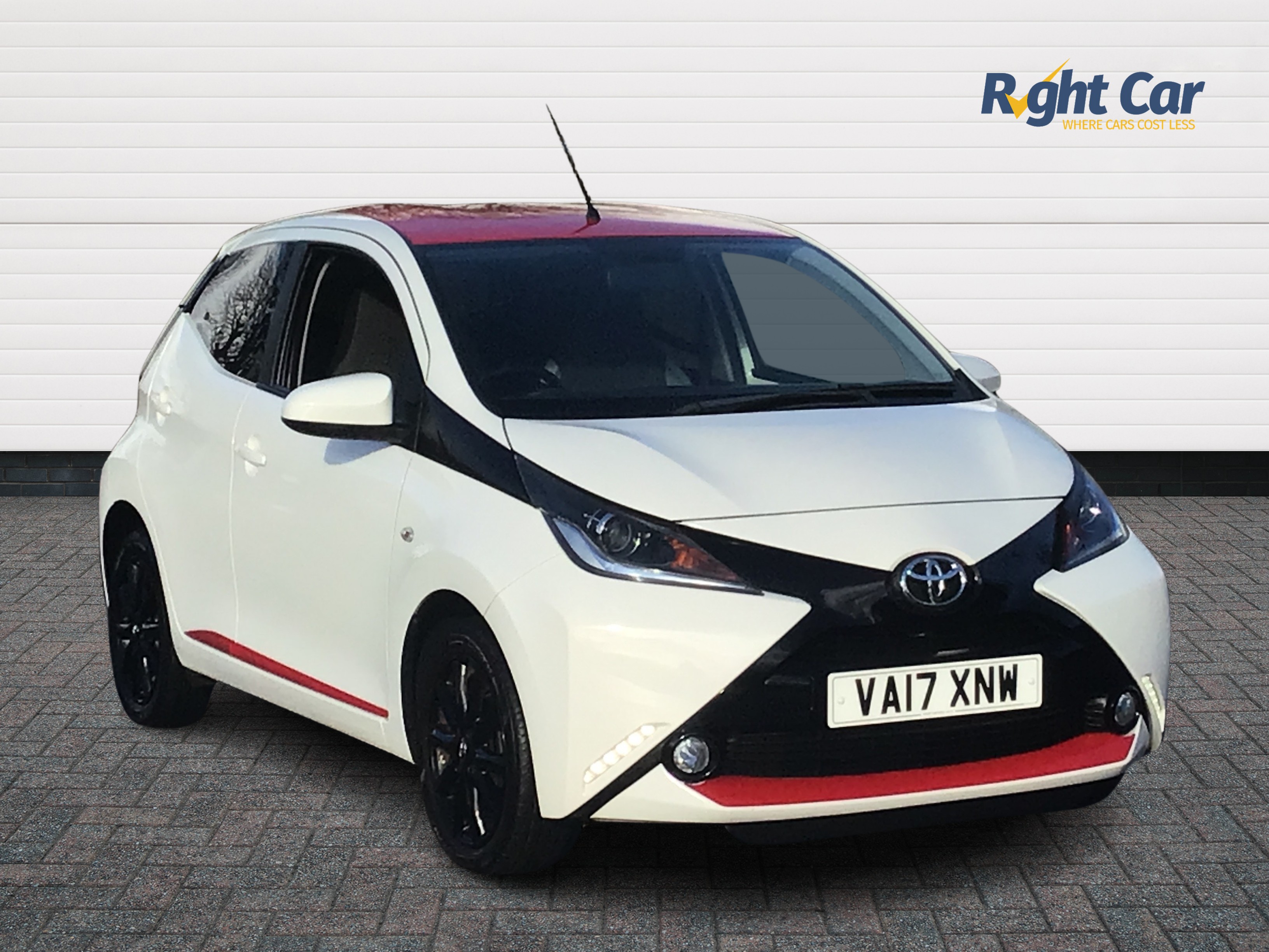 Main listing image - Toyota Aygo