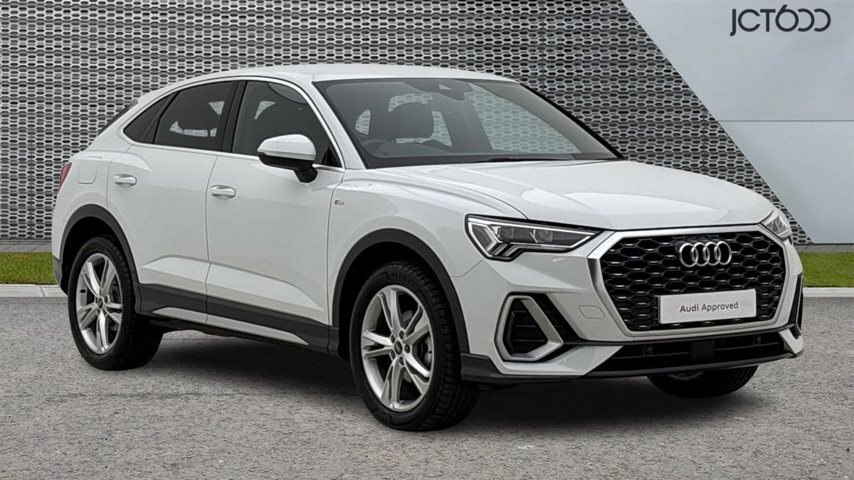 Main listing image - Audi Q3