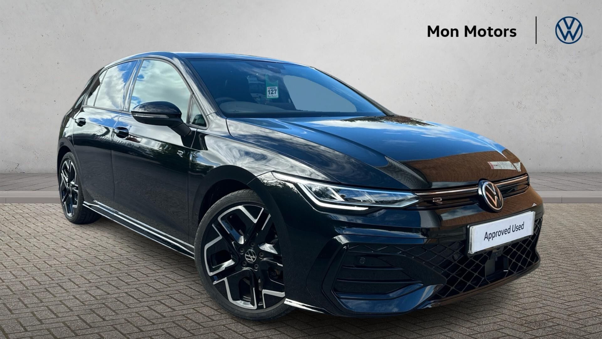 Main listing image - Volkswagen Golf