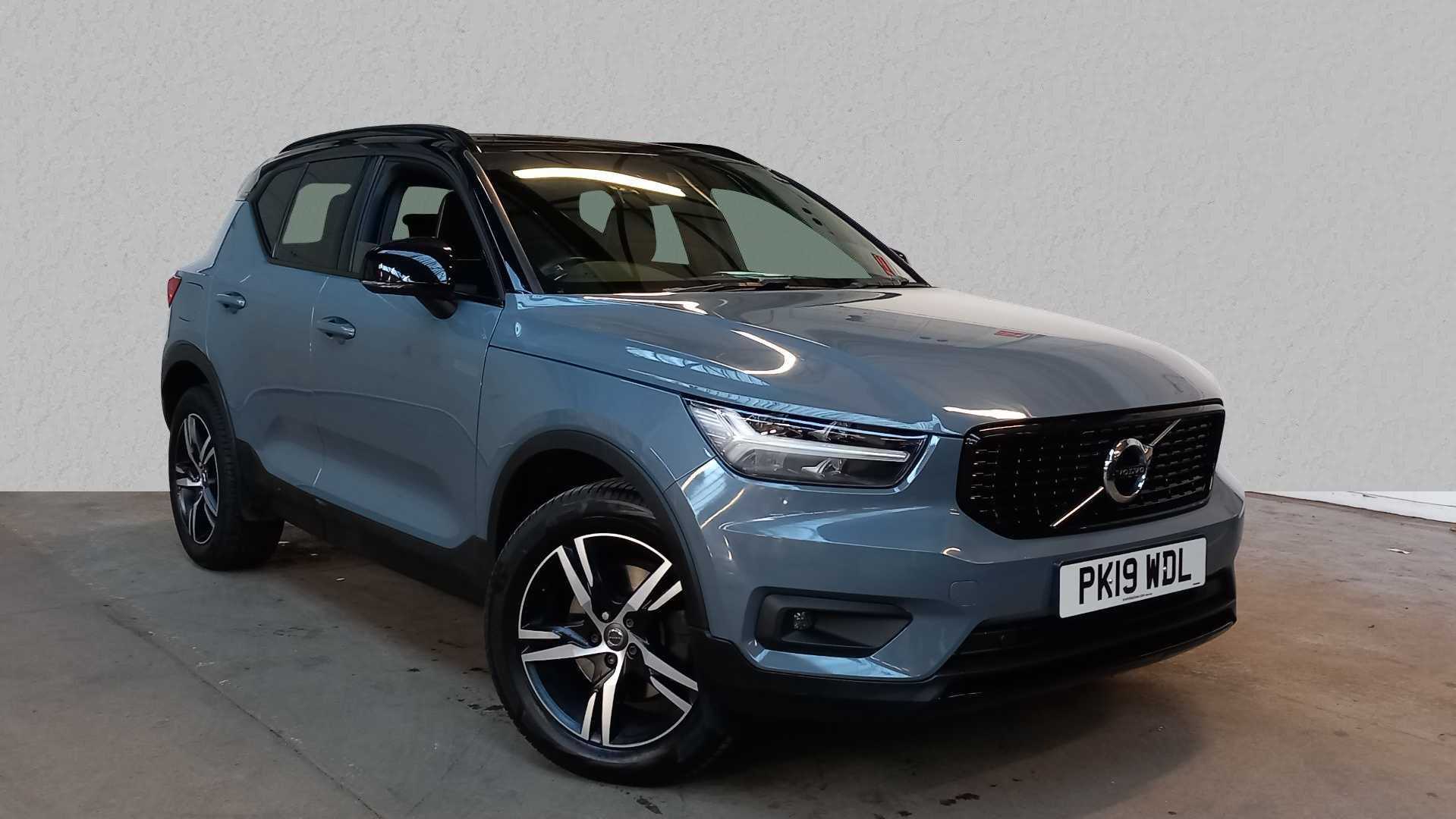 Main listing image - Volvo XC40