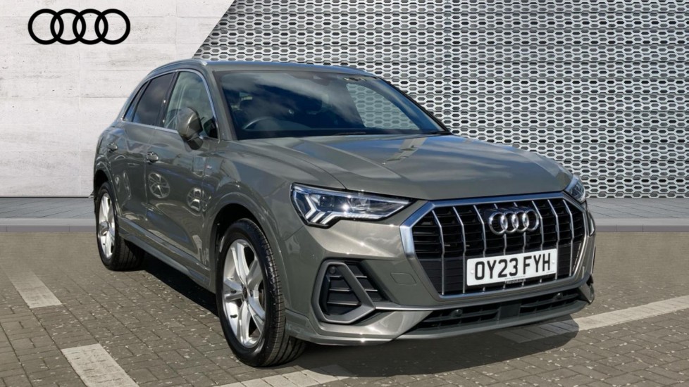 Main listing image - Audi Q3