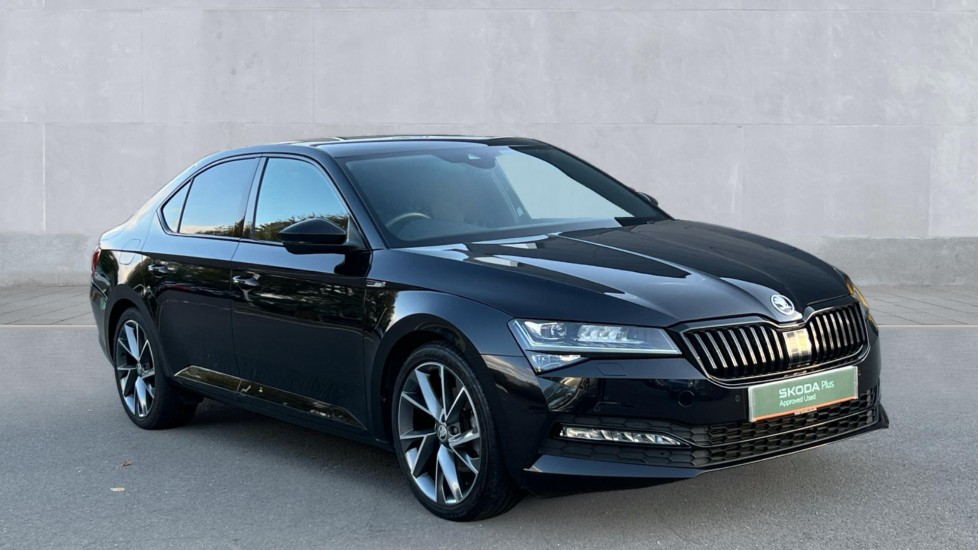 Main listing image - Skoda Superb