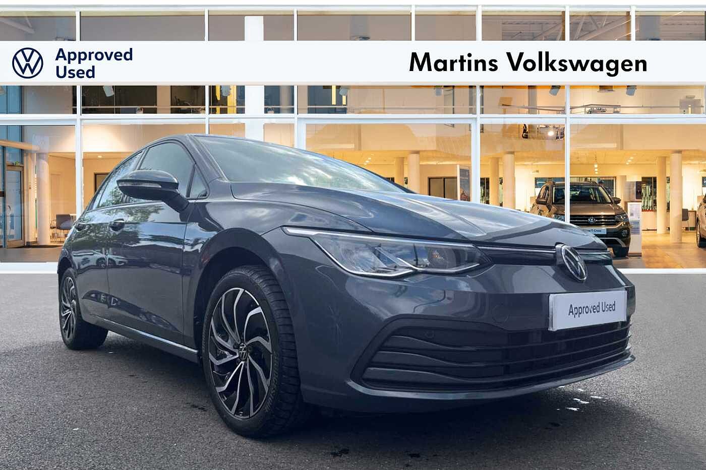 Main listing image - Volkswagen Golf