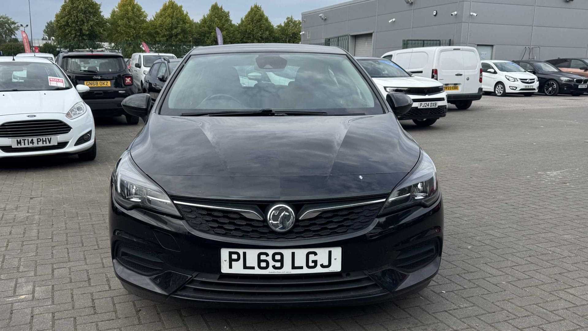 Main listing image - Vauxhall Astra