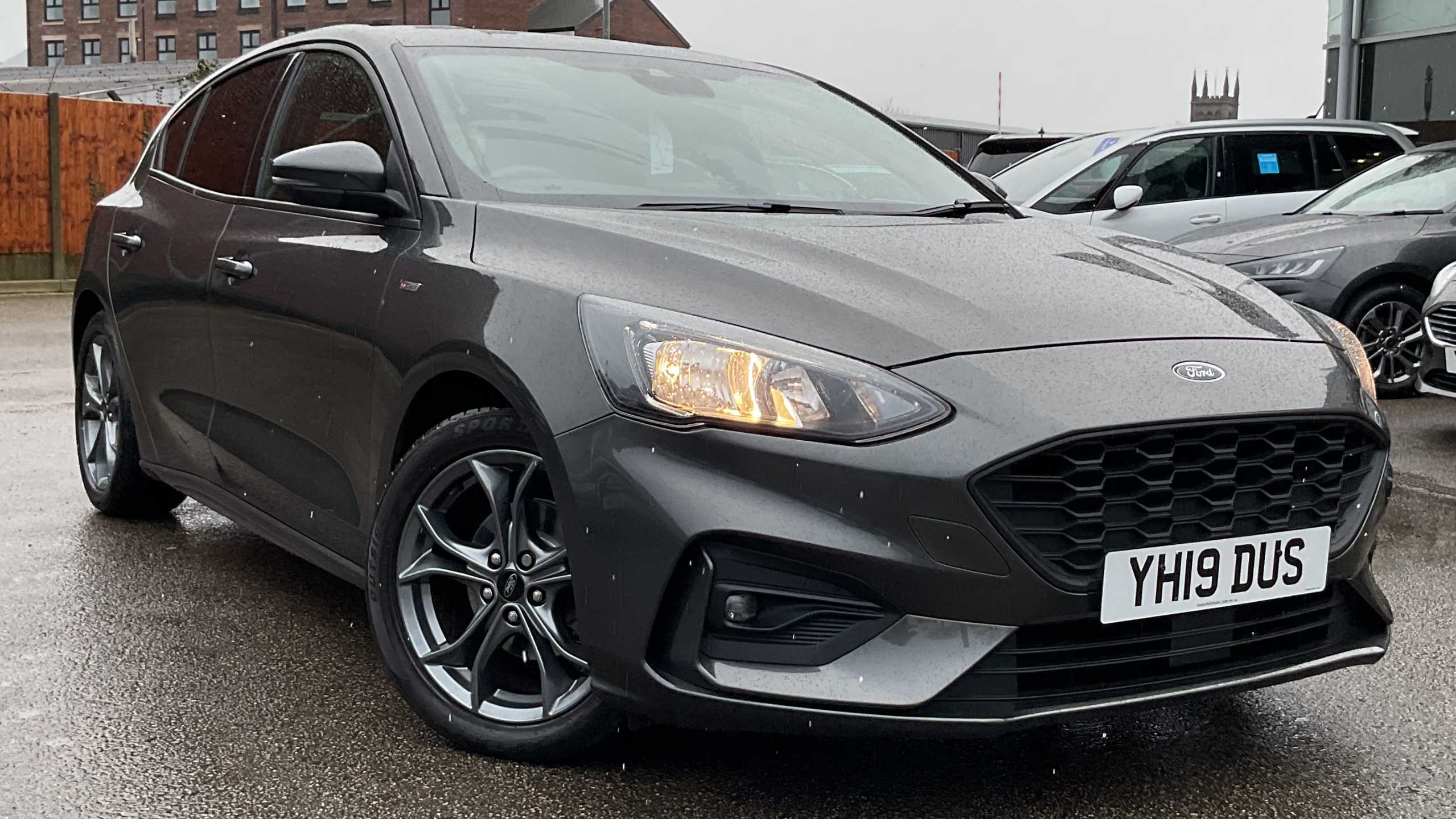 Main listing image - Ford Focus