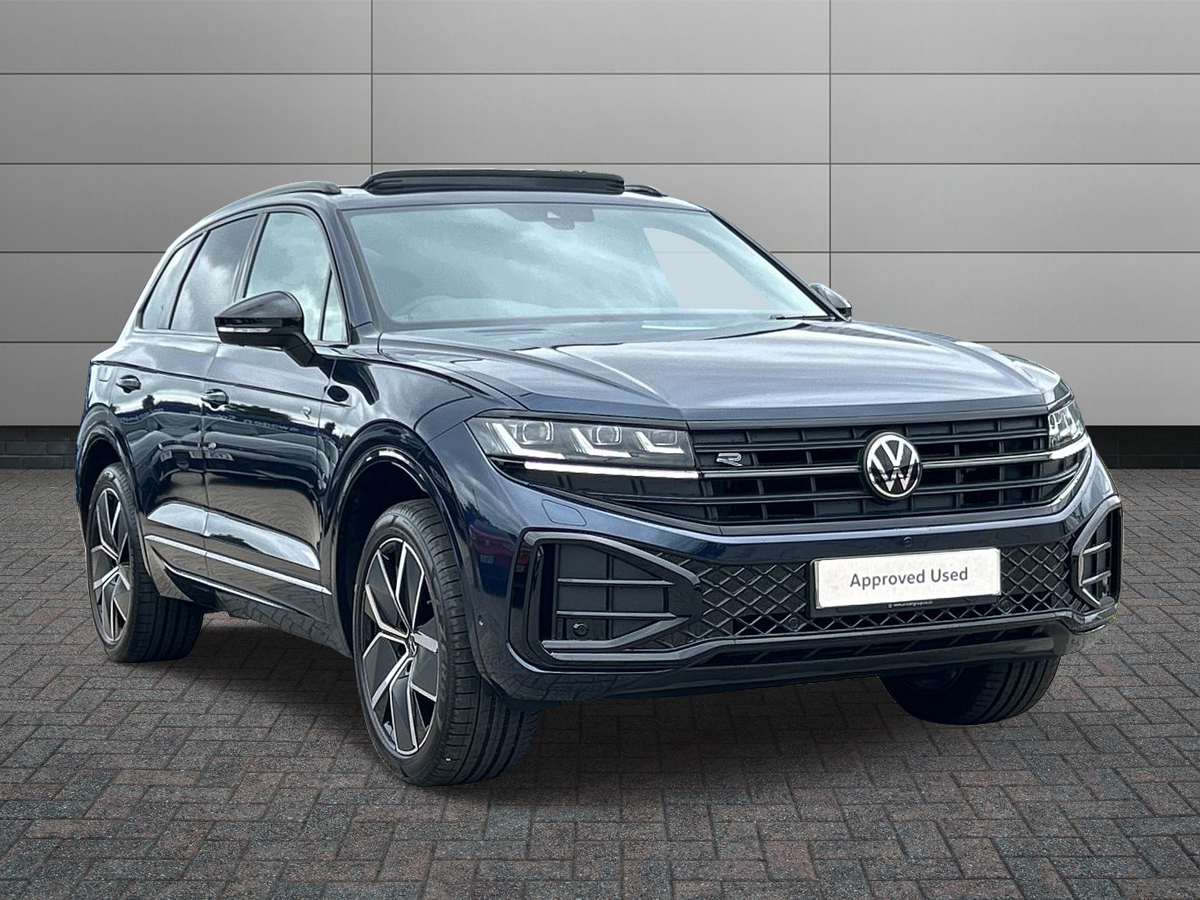 Main listing image - Volkswagen Touareg