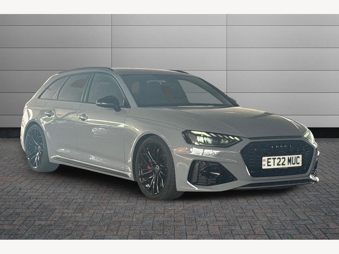 Main listing image - Audi RS4