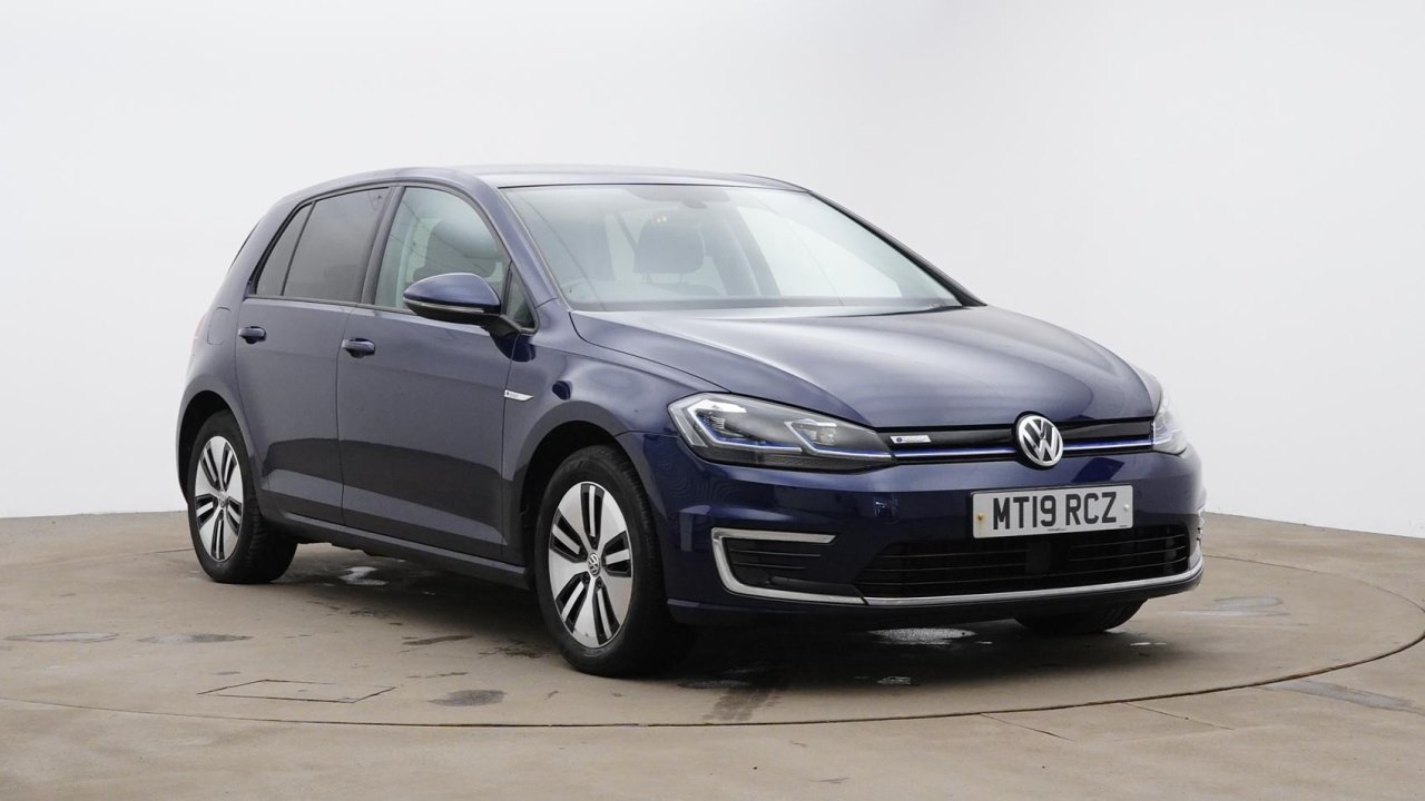Main listing image - Volkswagen e-Golf