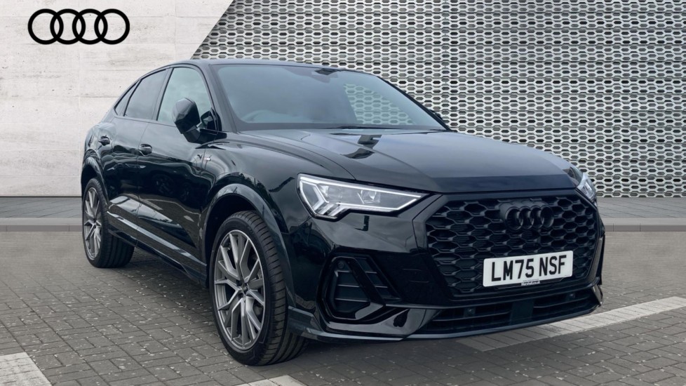 Main listing image - Audi Q3