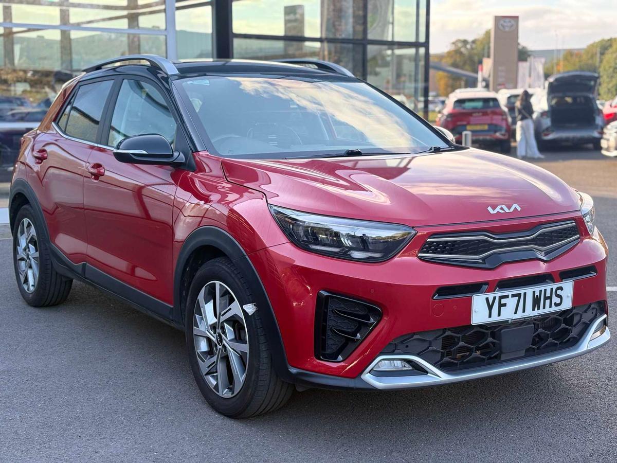 Main listing image - Kia Stonic