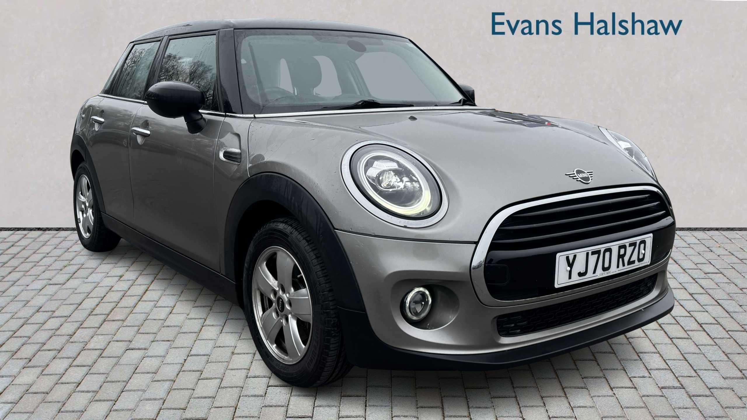 Main listing image - MINI Hatchback 5dr