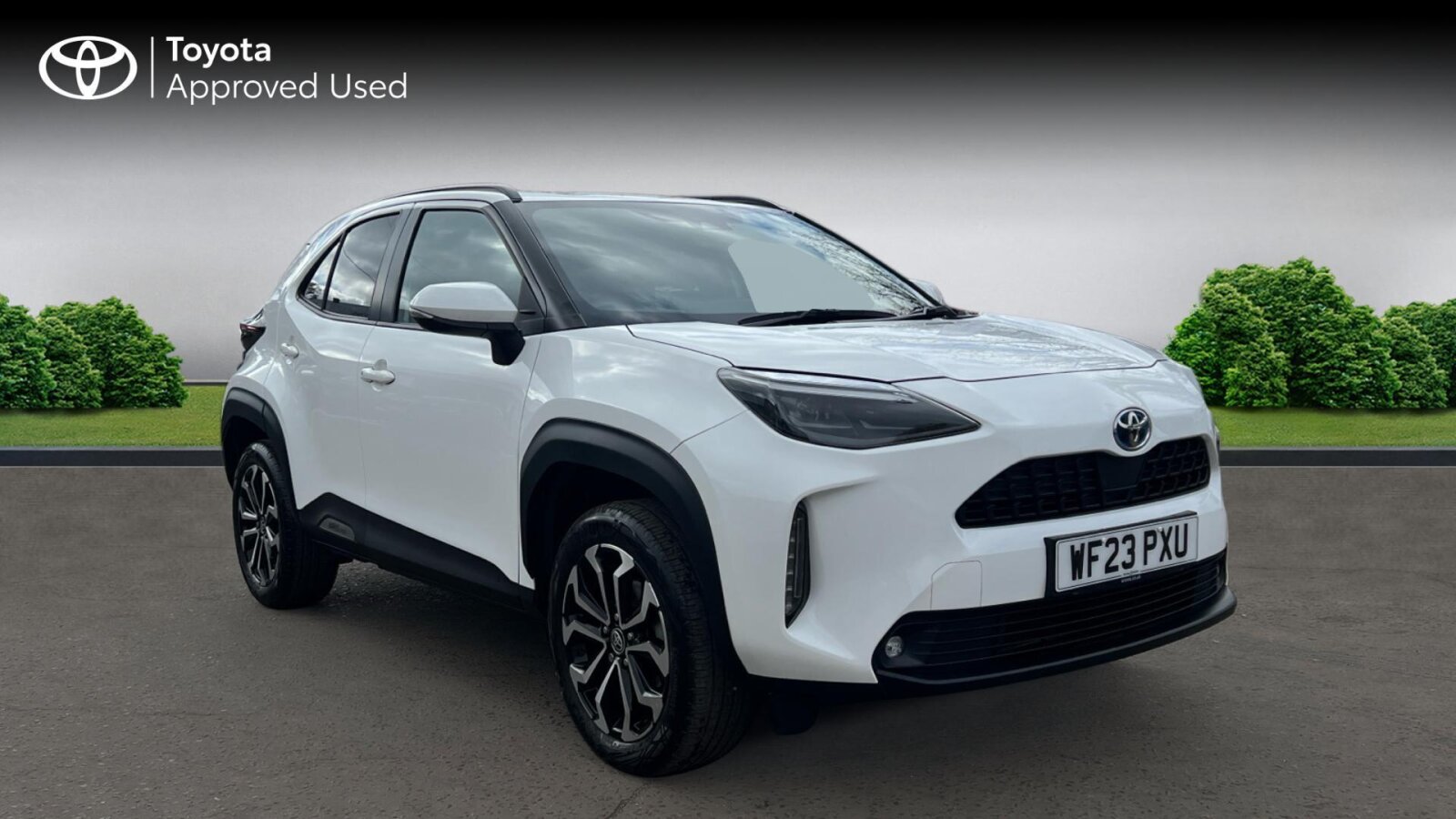 Main listing image - Toyota Yaris Cross