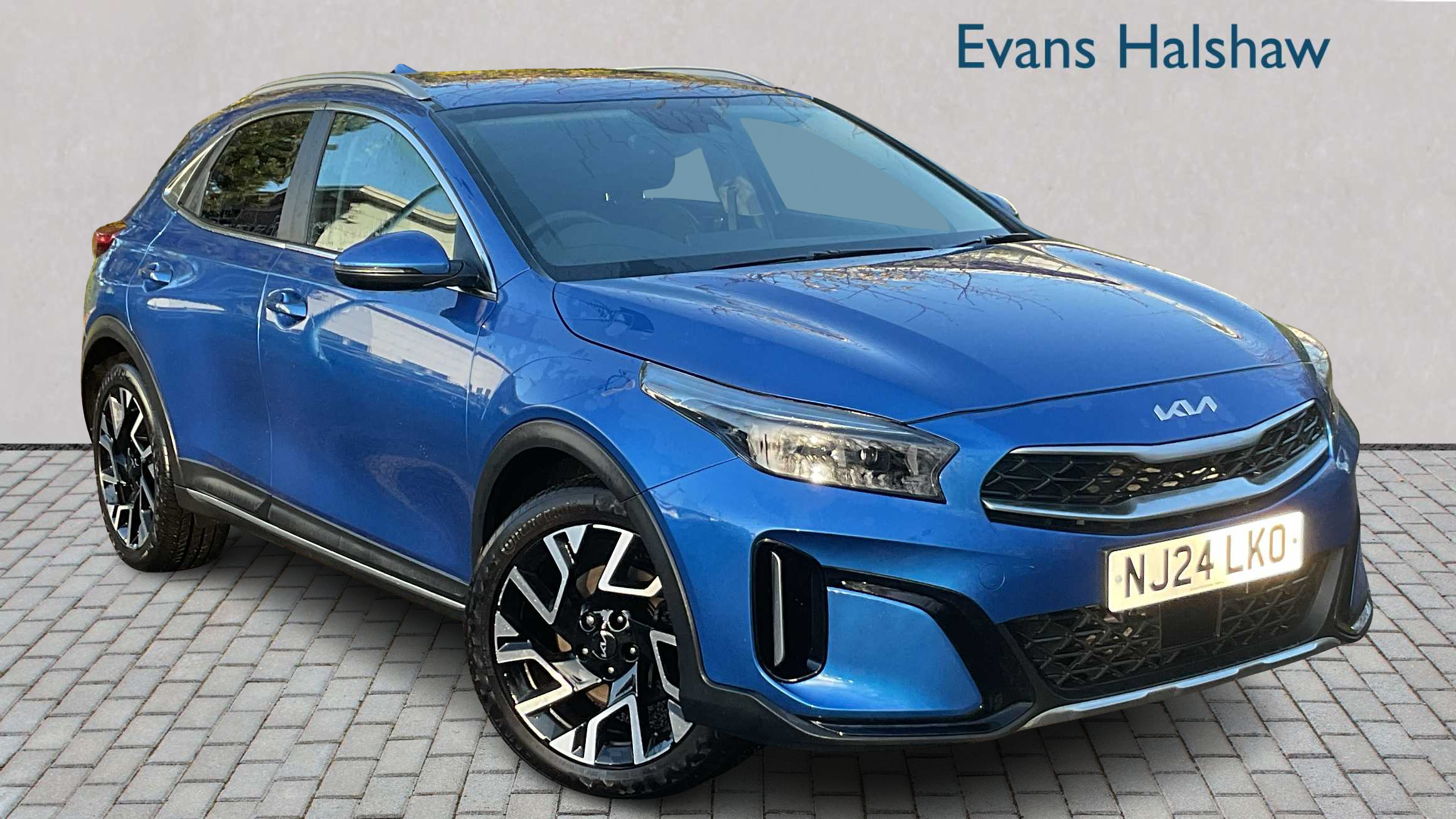 Main listing image - Kia XCeed