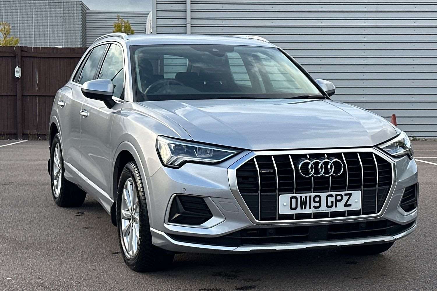 Main listing image - Audi Q3