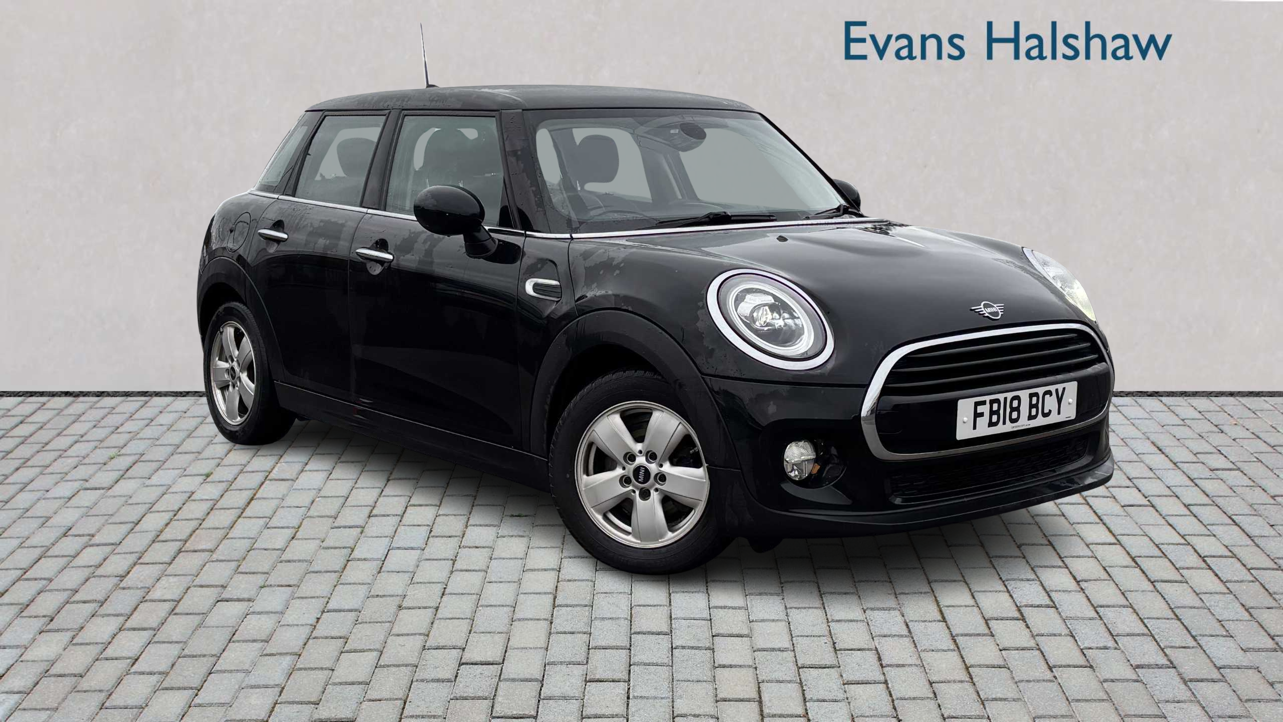 Main listing image - MINI Hatchback 5dr