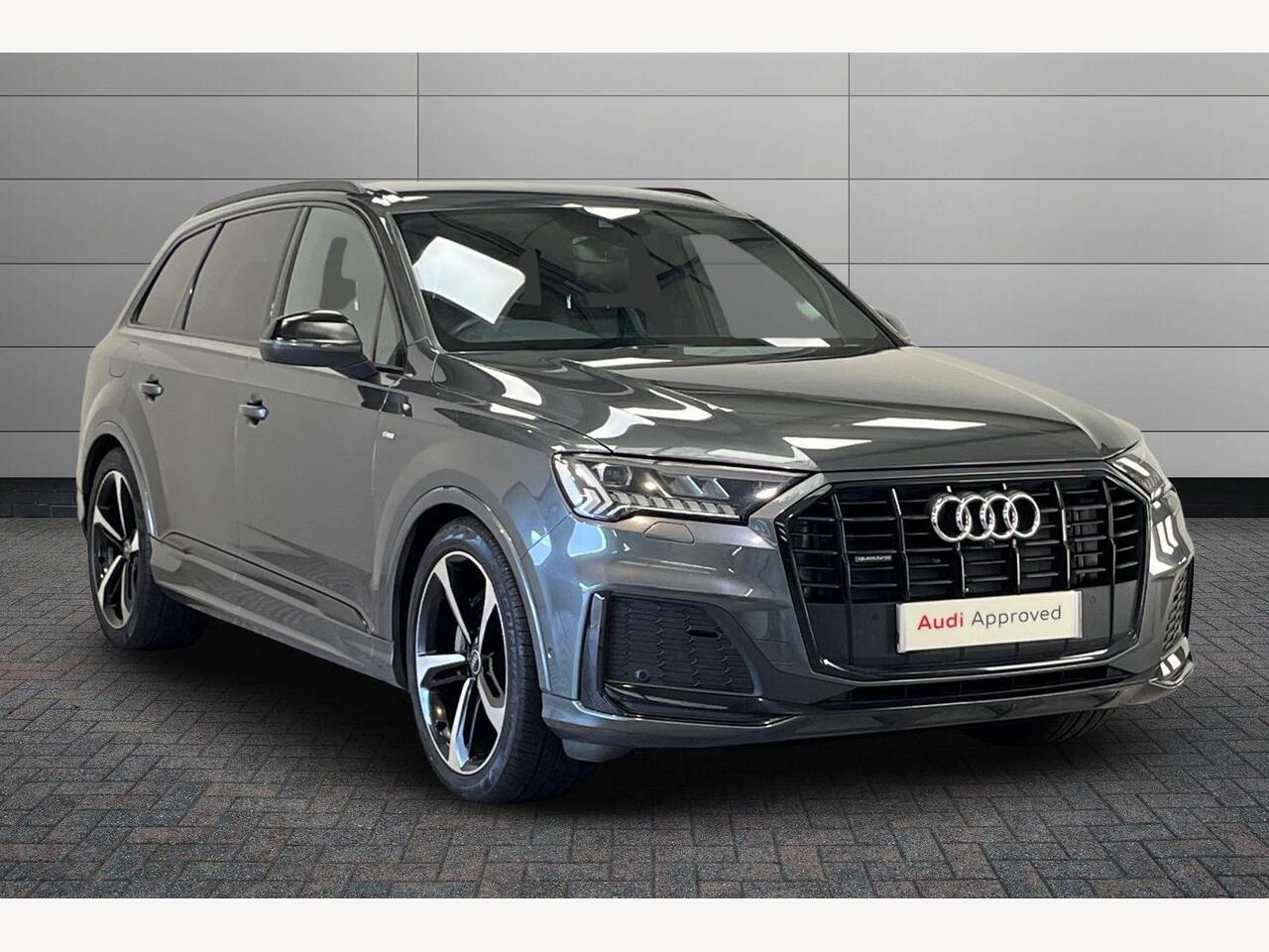 Main listing image - Audi Q7