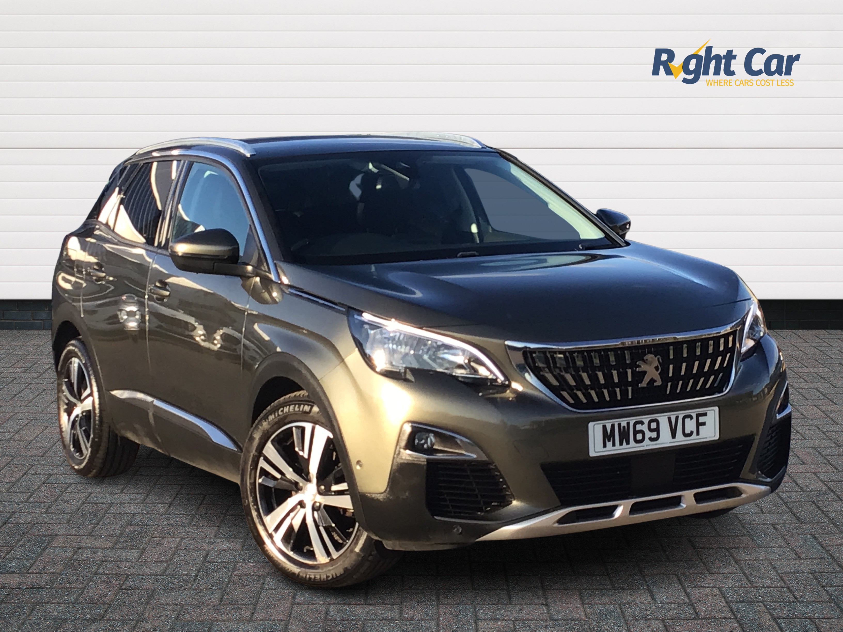 Main listing image - Peugeot 3008