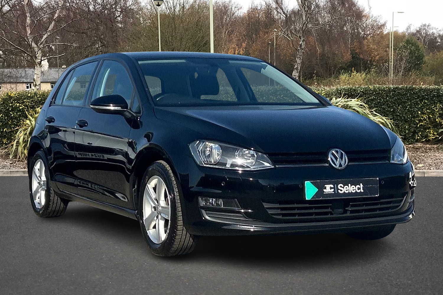 Main listing image - Volkswagen Golf
