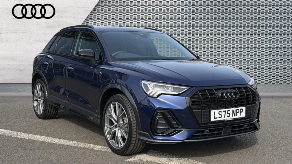 Main listing image - Audi Q3