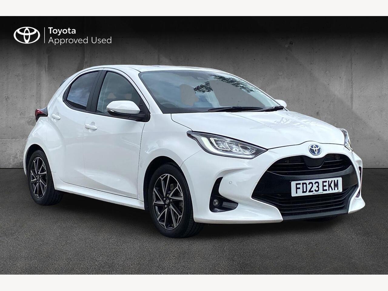 Main listing image - Toyota Yaris