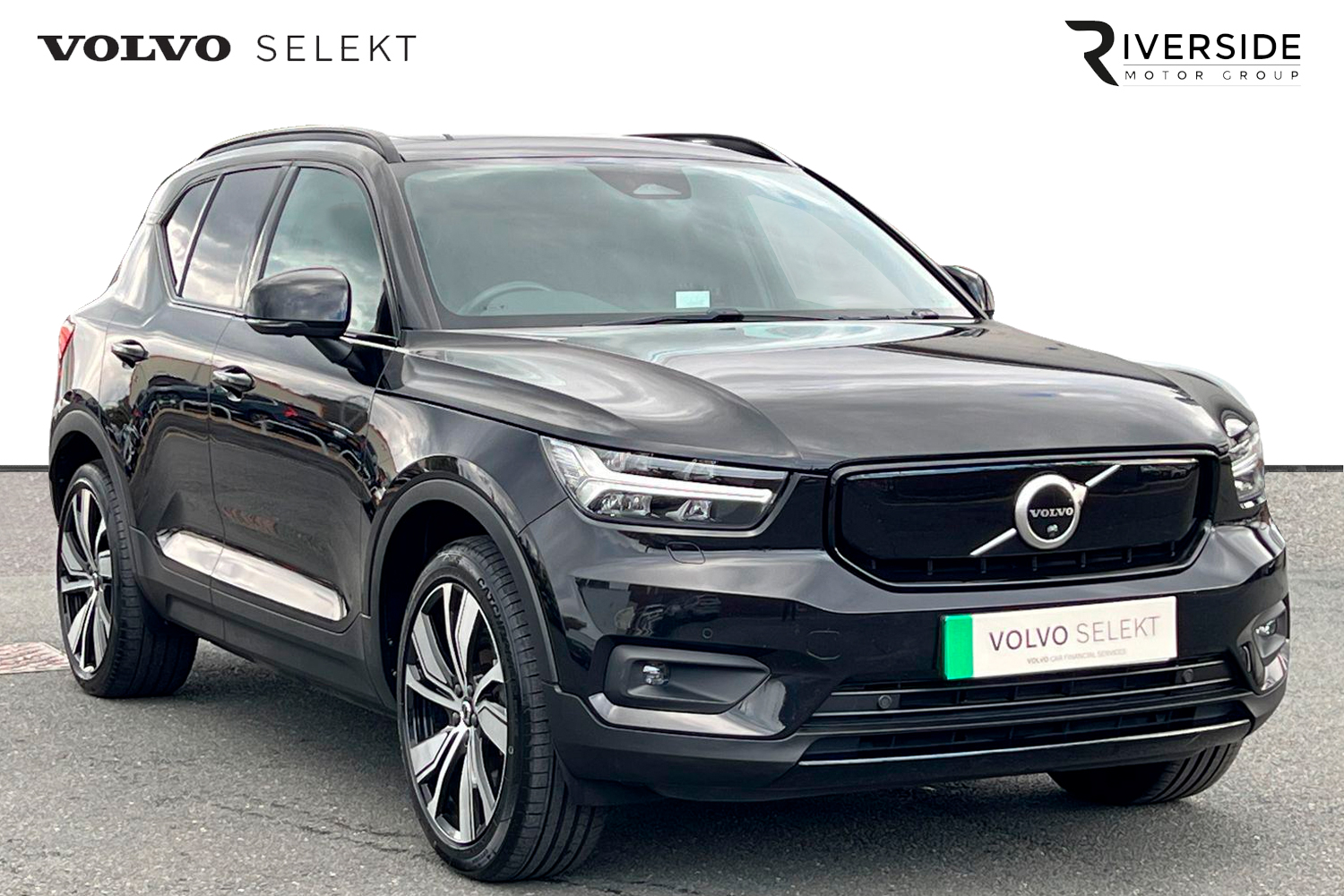 Main listing image - Volvo XC40 Recharge