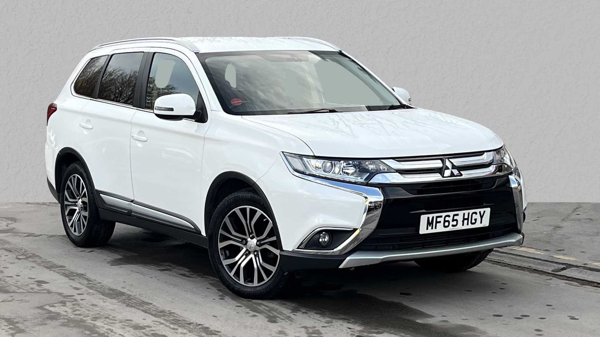 Main listing image - Mitsubishi Outlander