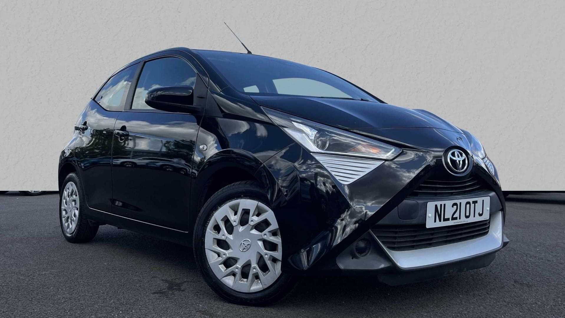 Main listing image - Toyota Aygo