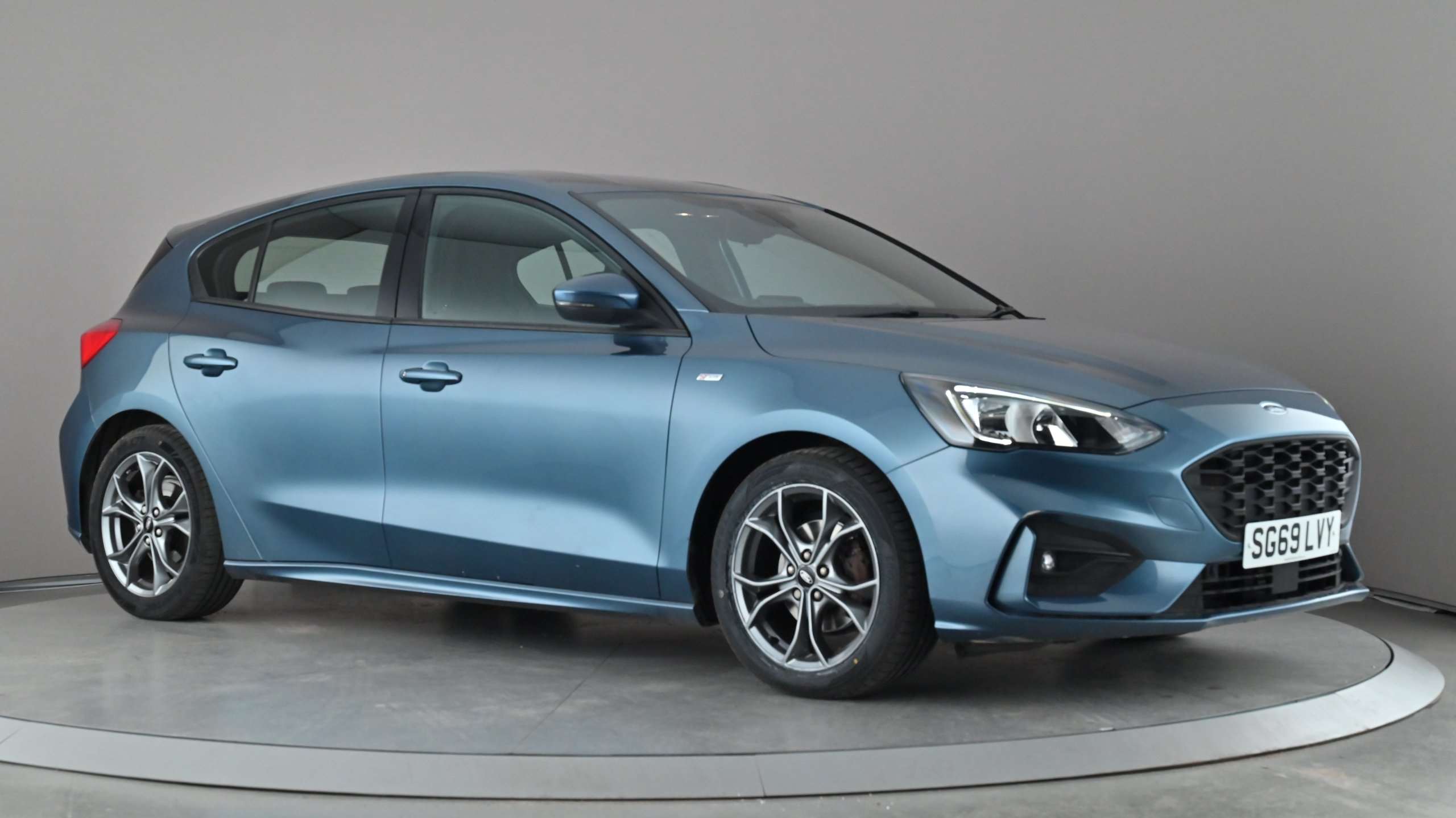 Main listing image - Ford Focus