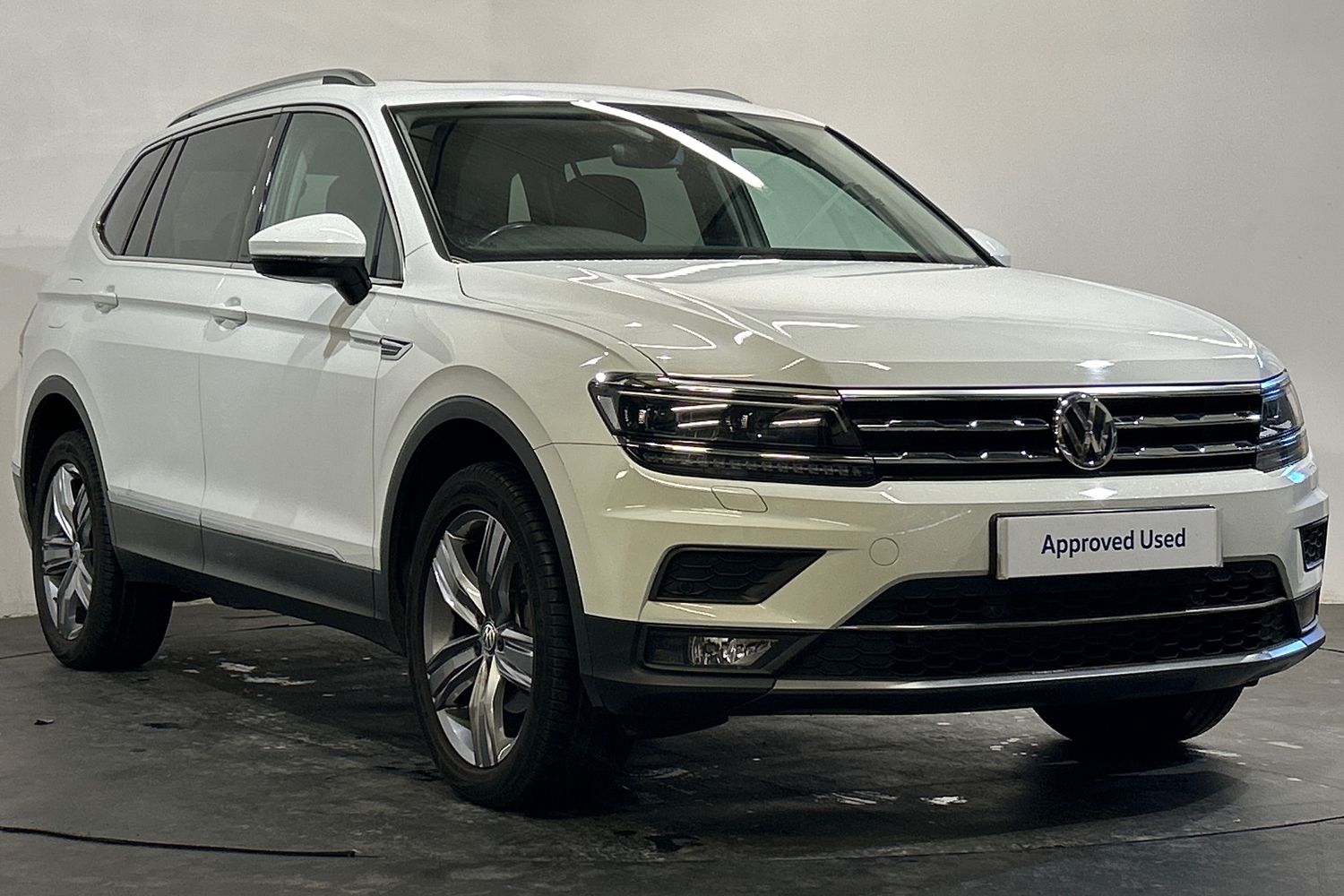 Main listing image - Volkswagen Tiguan Allspace