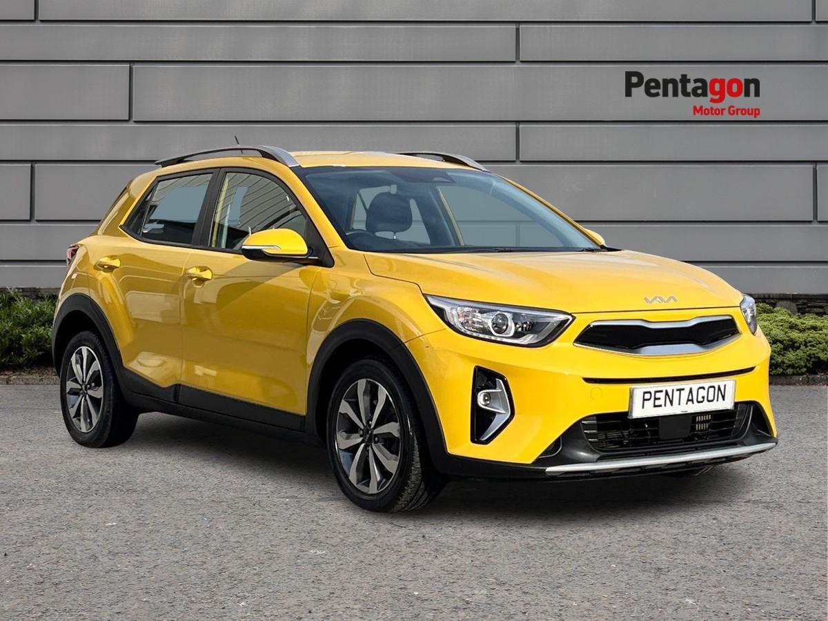 Main listing image - Kia Stonic