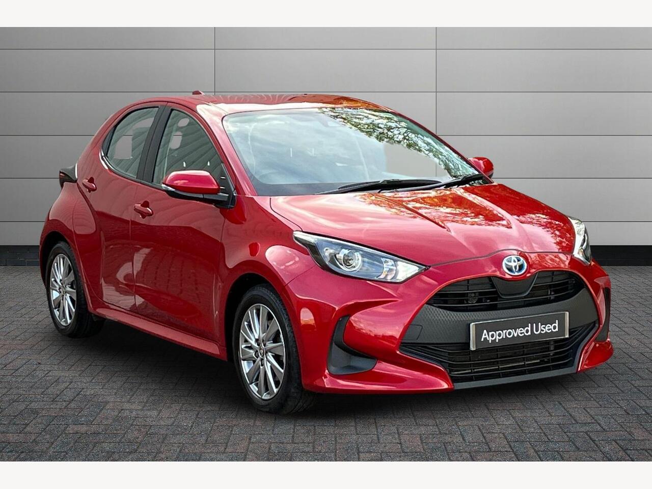 Main listing image - Toyota Yaris