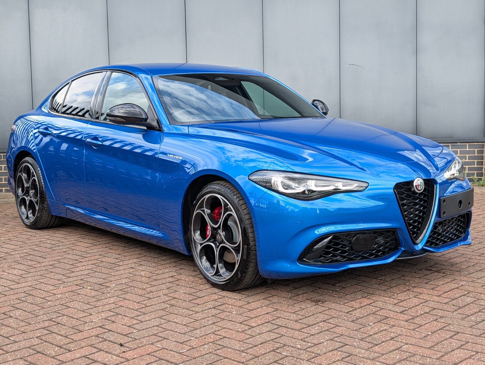 Main listing image - Alfa Romeo Giulia
