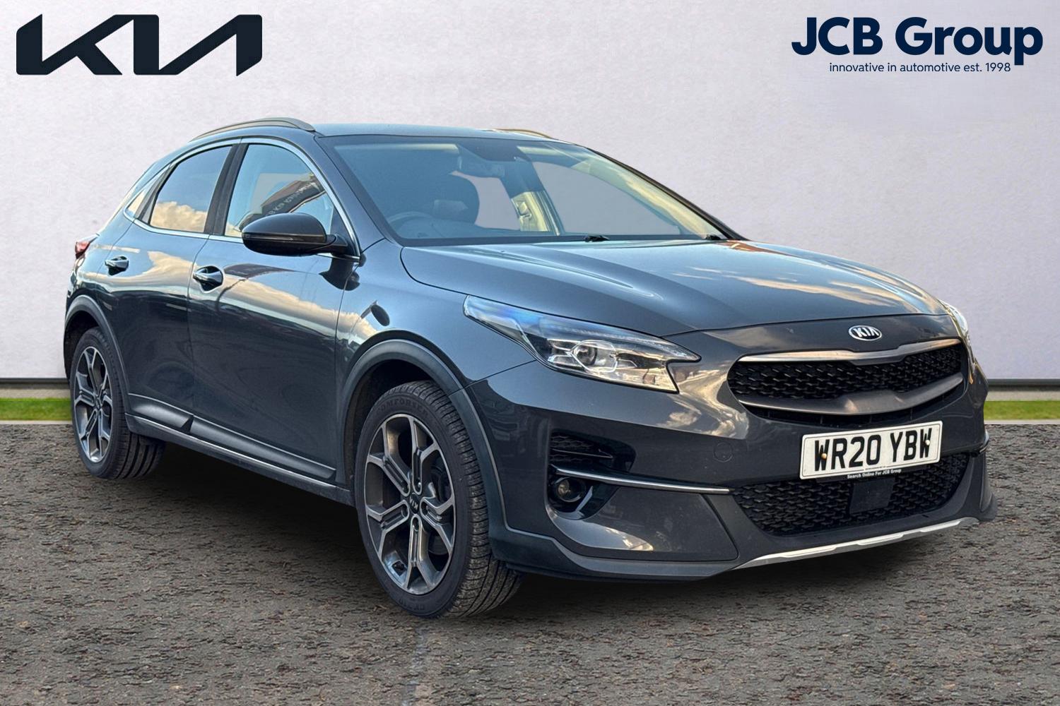 Main listing image - Kia XCeed