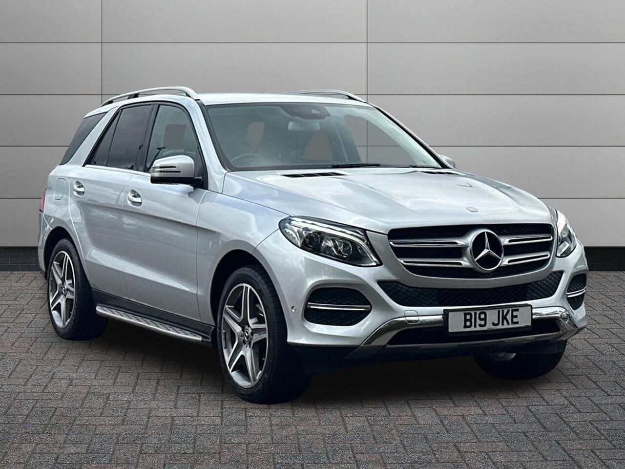 Main listing image - Mercedes-Benz GLE