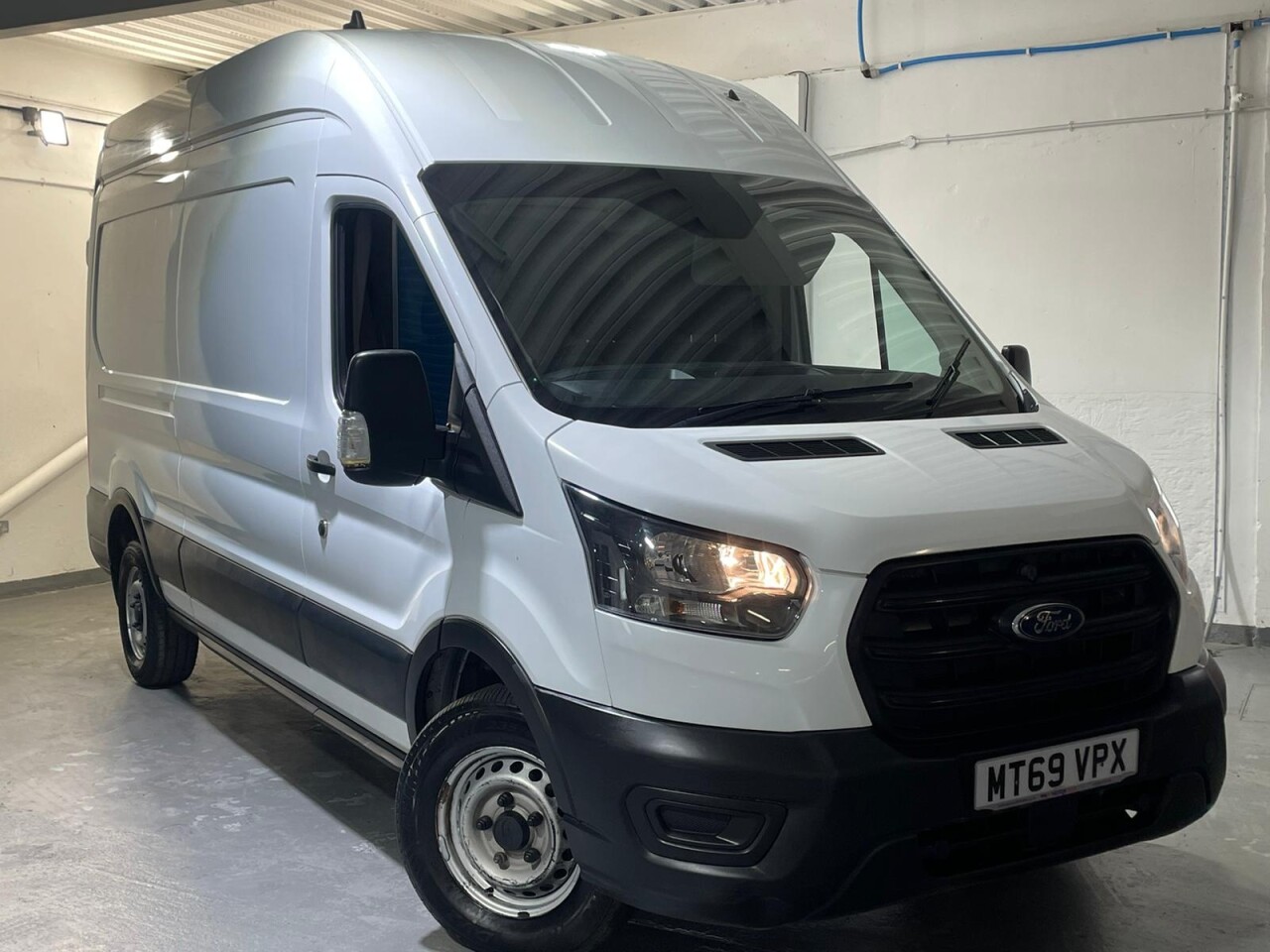 Main listing image - Ford Transit