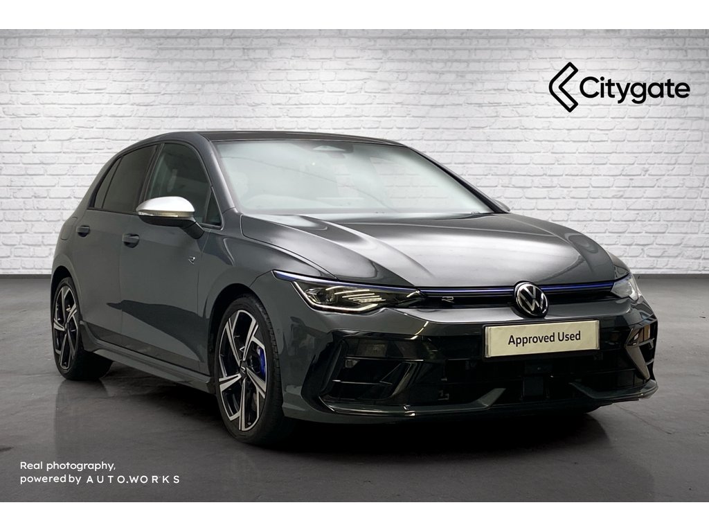 Main listing image - Volkswagen Golf