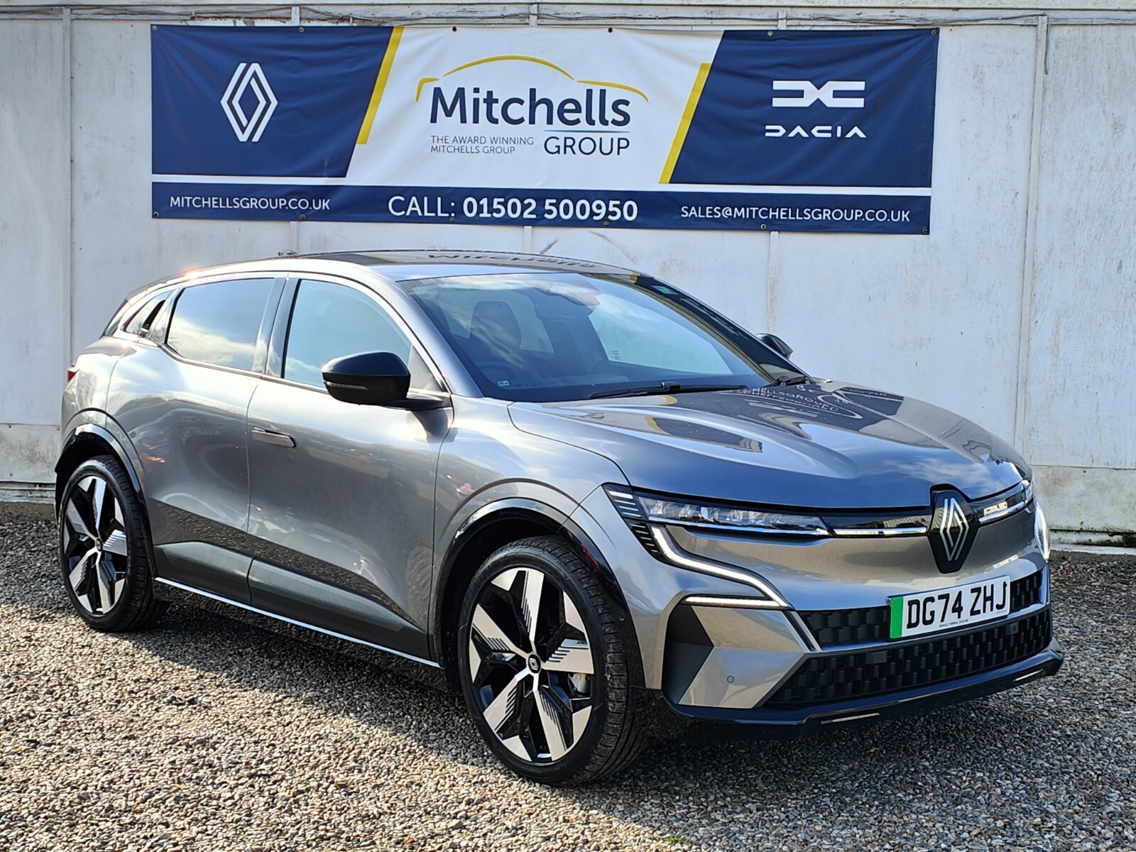 Main listing image - Renault Megane E Tech