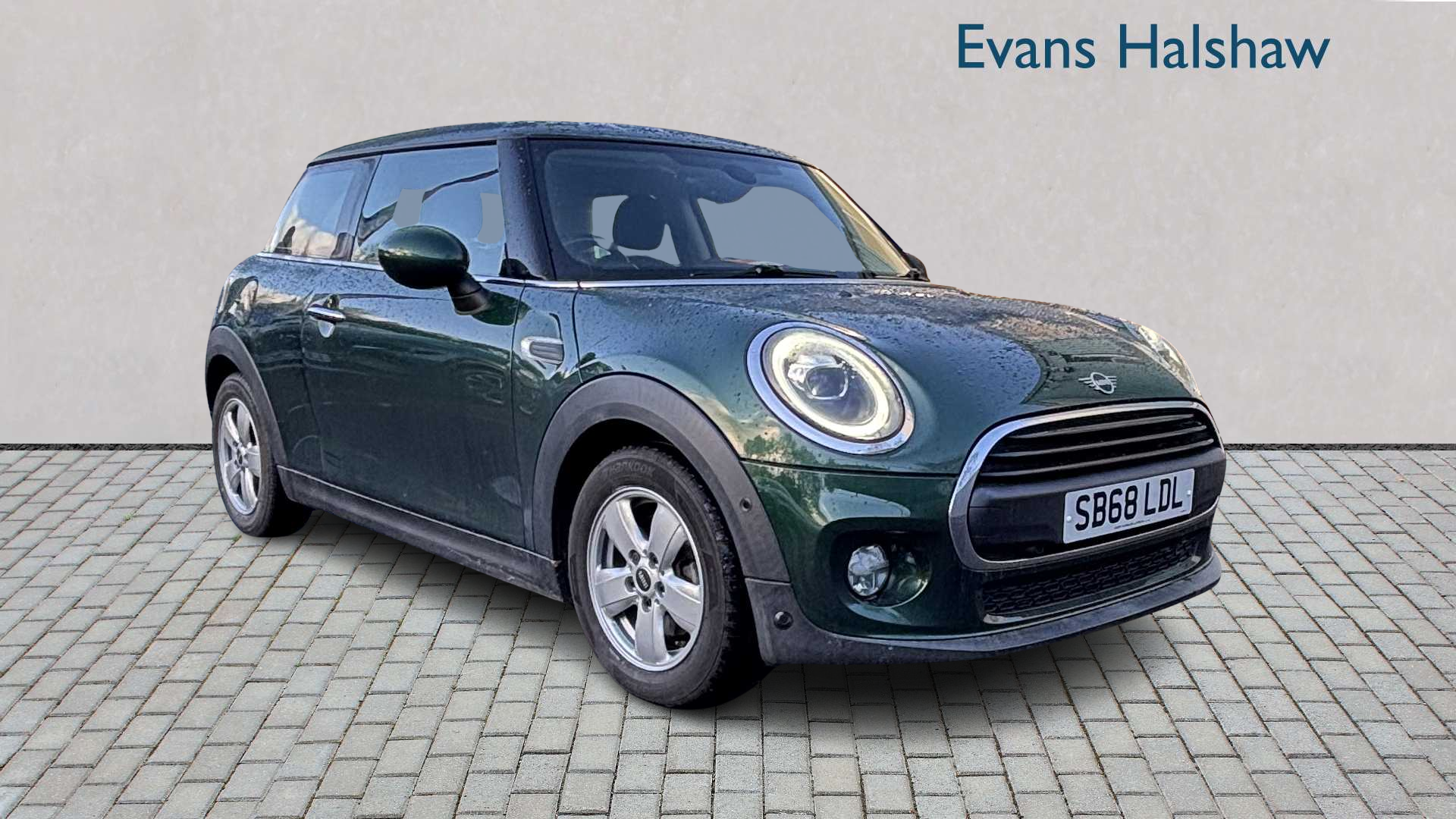 Main listing image - MINI Hatchback