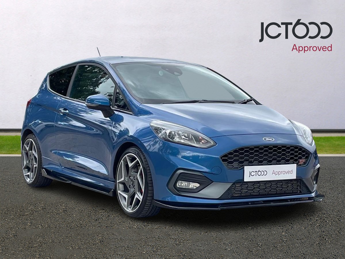 Main listing image - Ford Fiesta