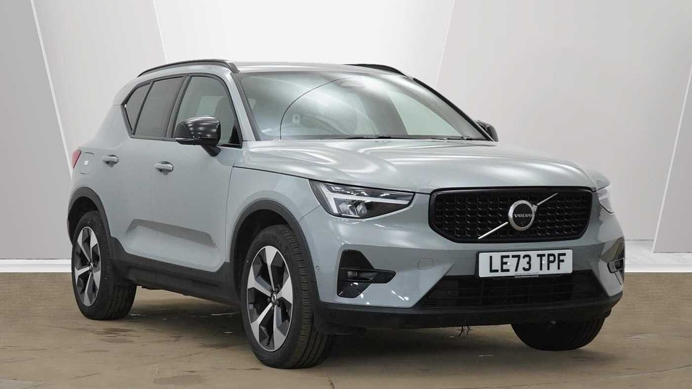 Main listing image - Volvo XC40