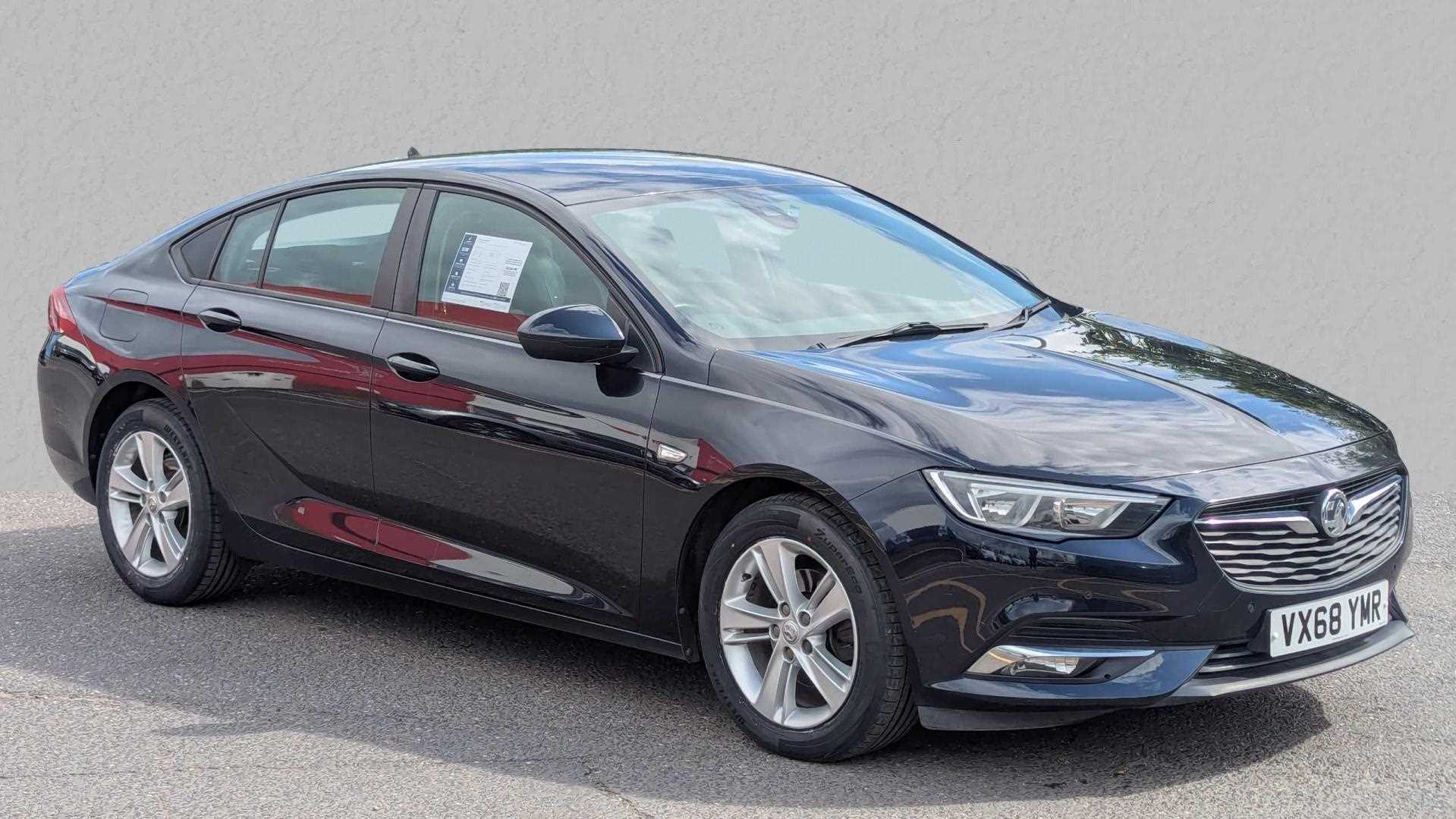 Main listing image - Vauxhall Insignia