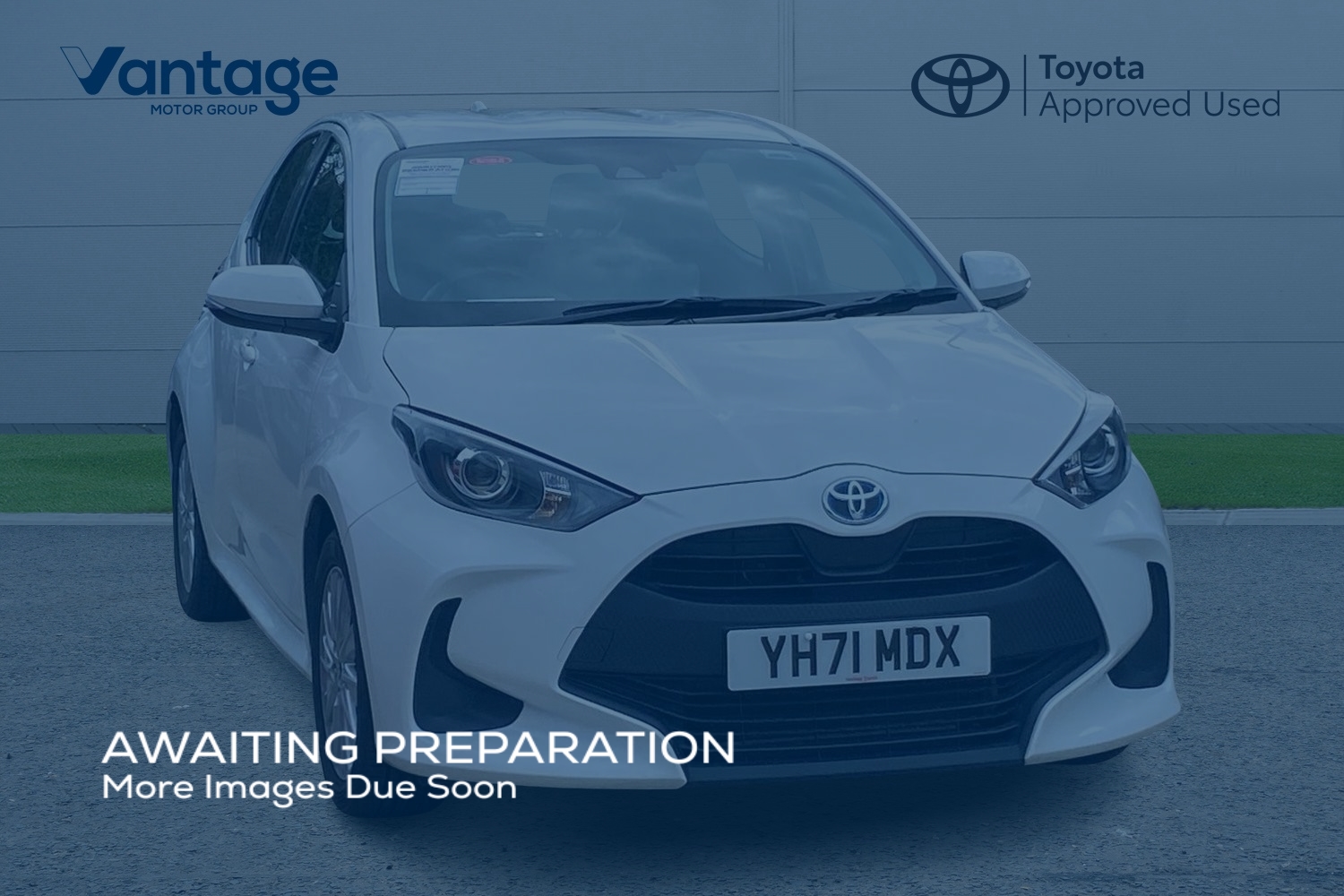 Main listing image - Toyota Yaris