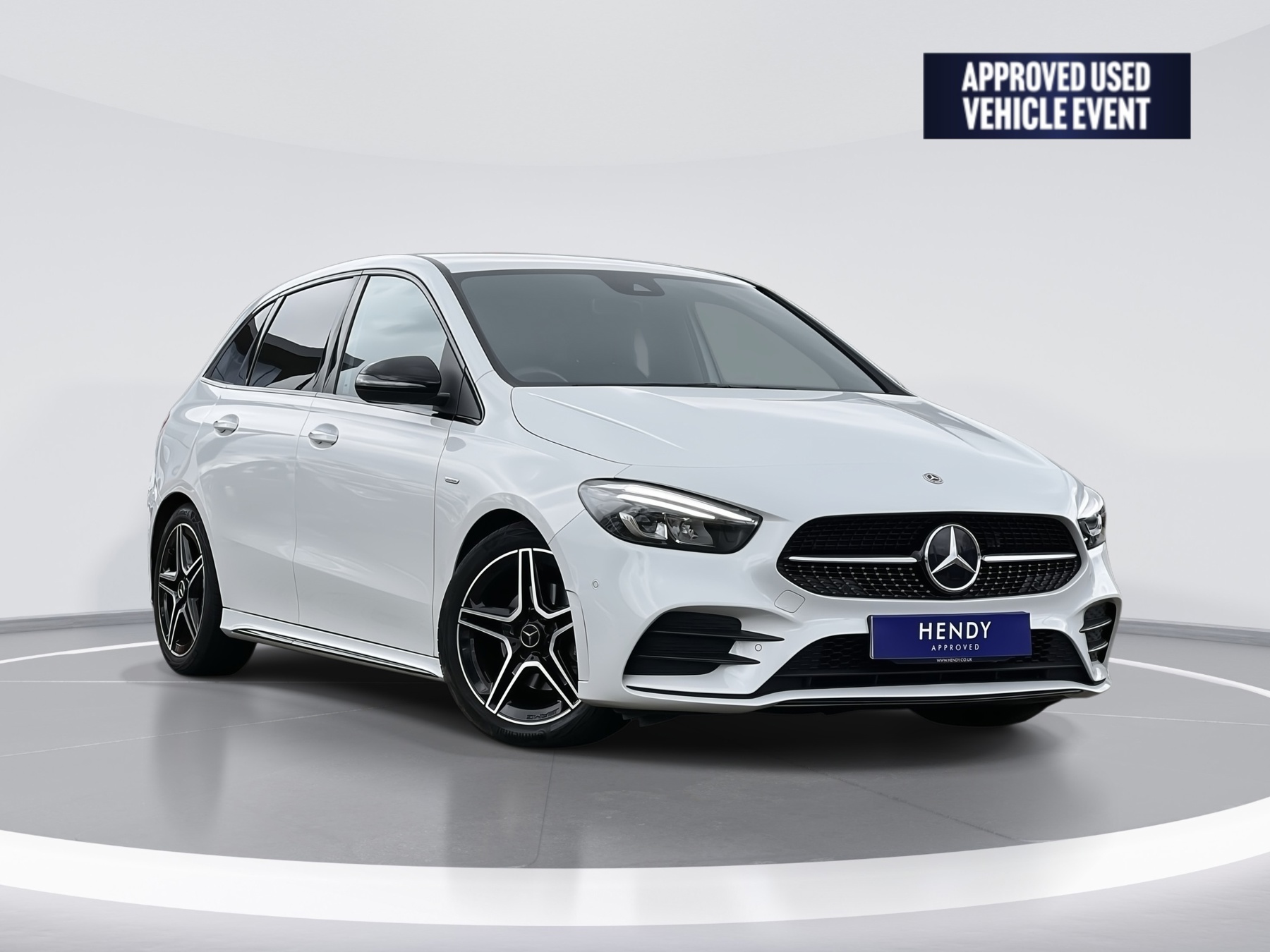 Main listing image - Mercedes-Benz B-Class