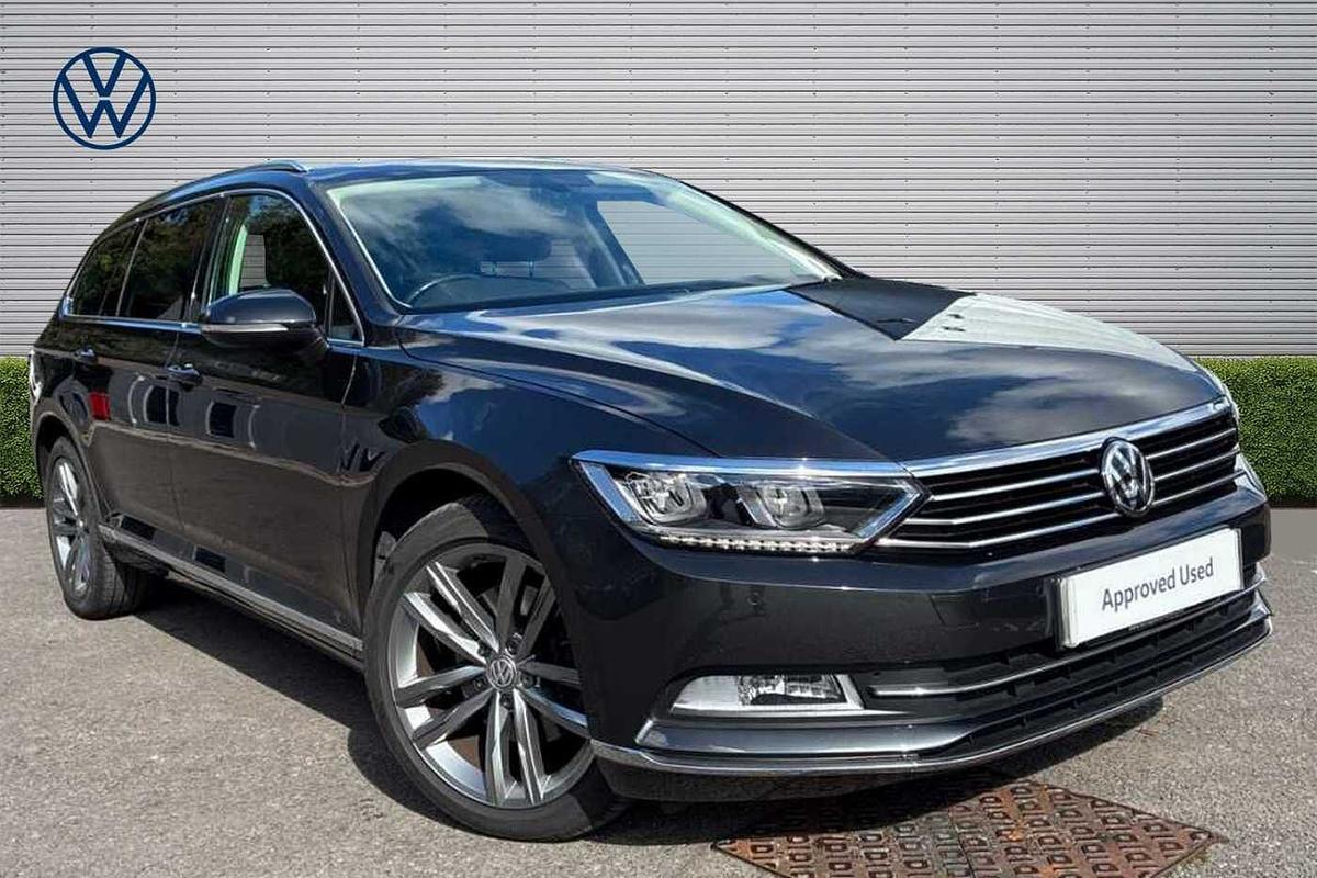 Main listing image - Volkswagen Passat