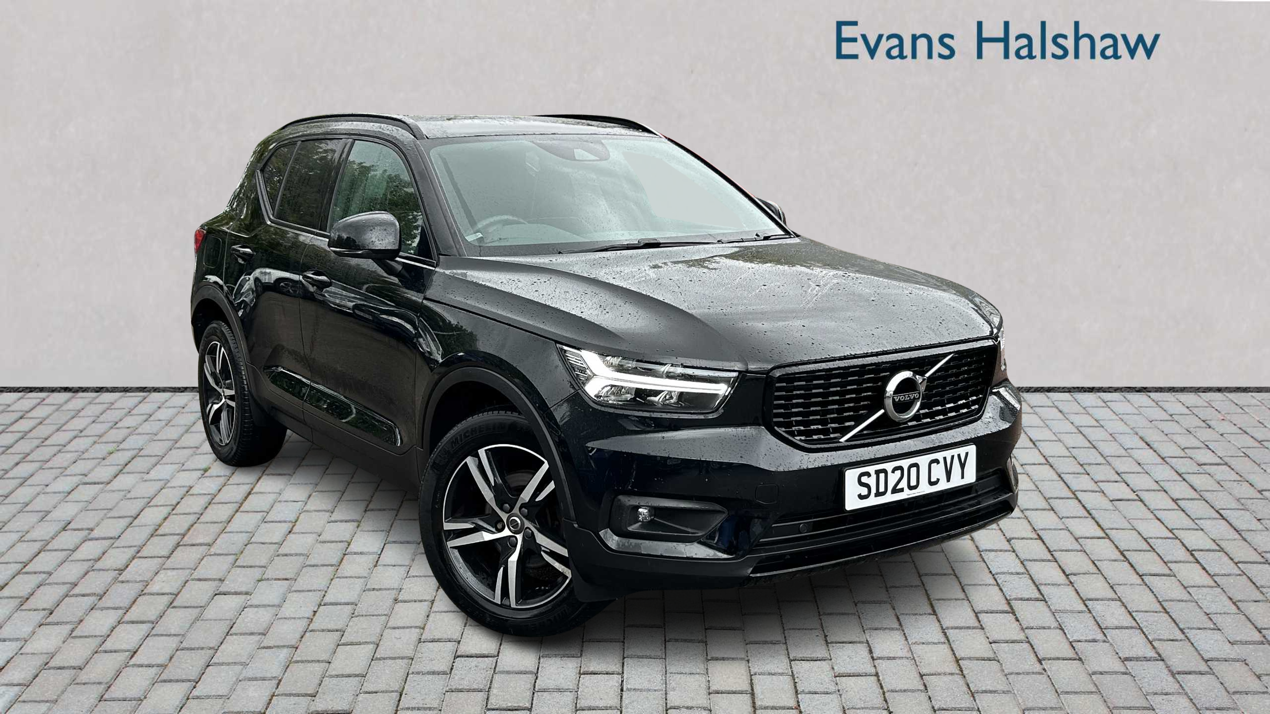 Main listing image - Volvo XC40